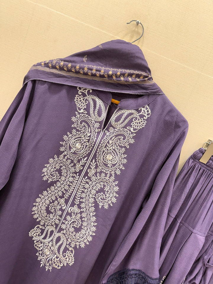 Pashmina Farshi sets