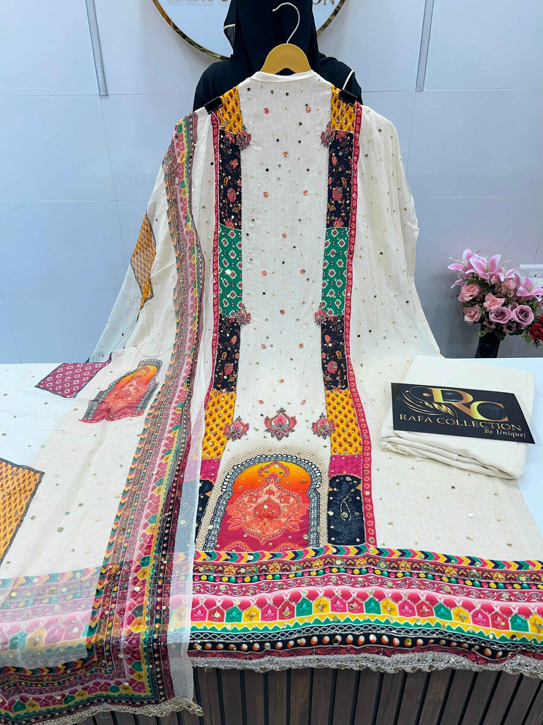 Ethnic Handwork Suits 0061