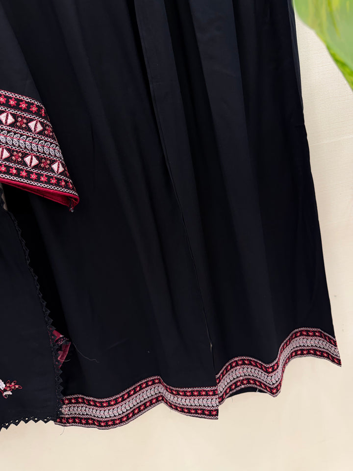 Pakistani Embroidered Suits