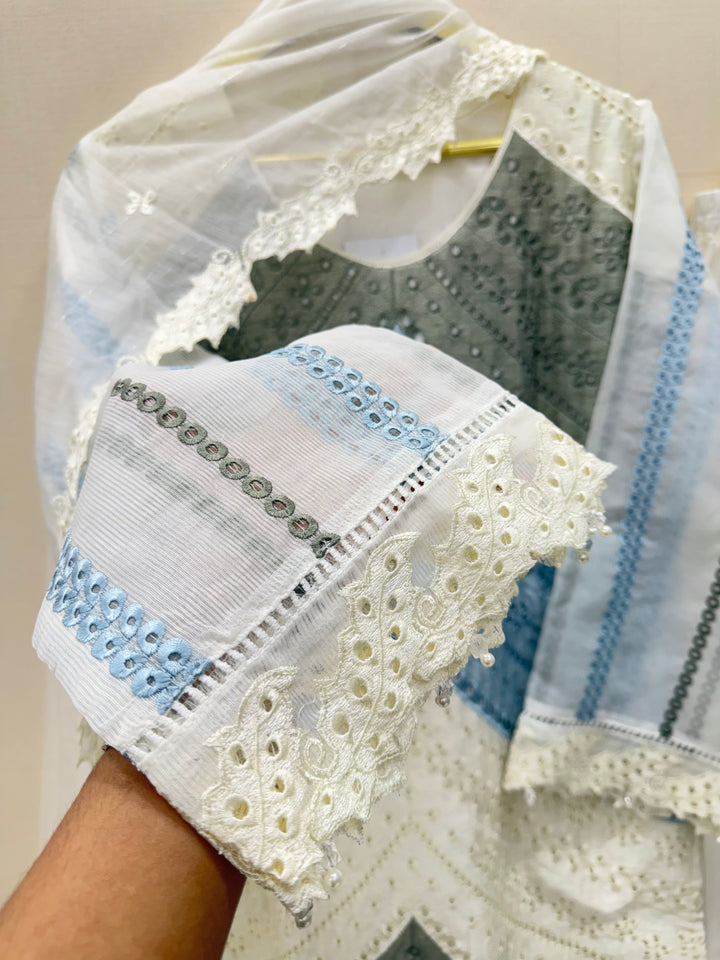 Pakistani Chikankari Suits