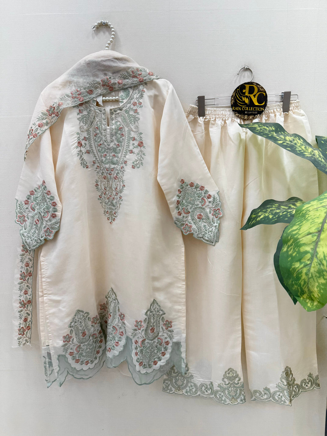 Pakistani Formals suits
