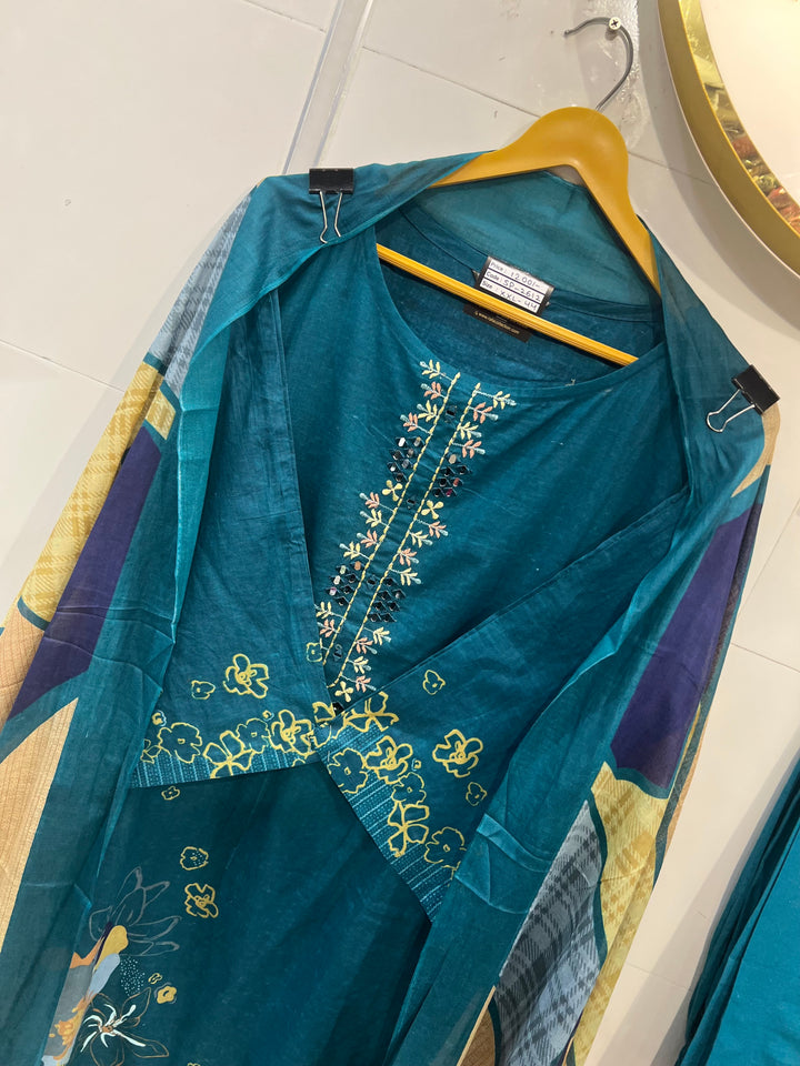 Cotton embroided suits 2612