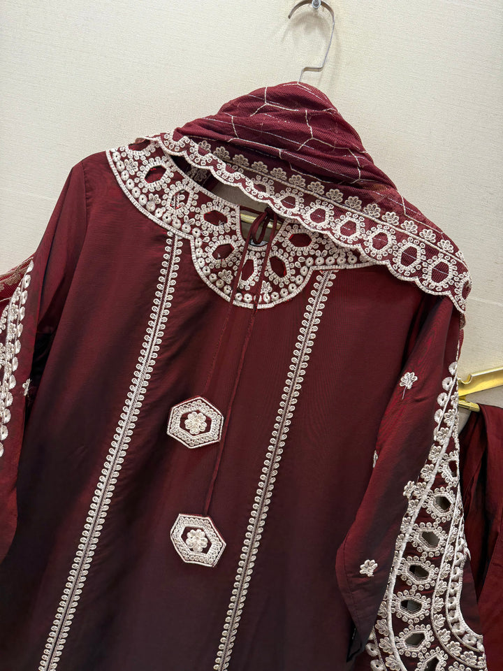 Premium cutwork long suit
