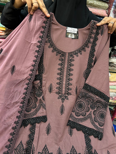 Pakistani Formals 964