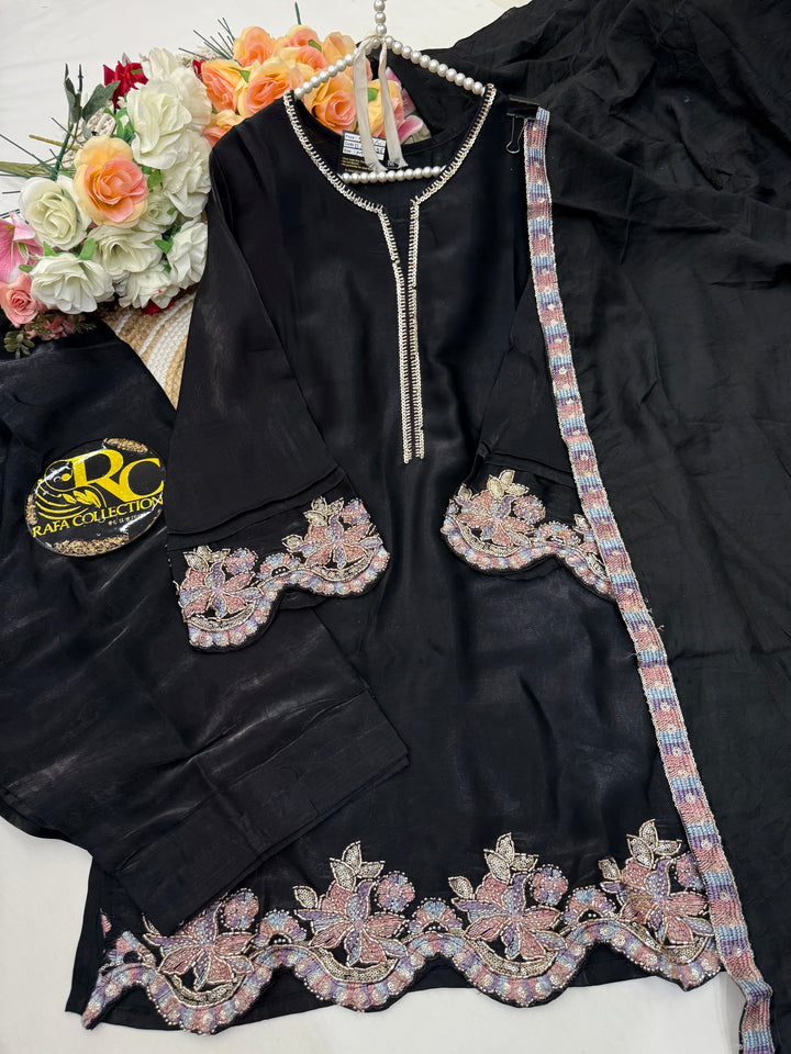 Pakistani Farshi suits