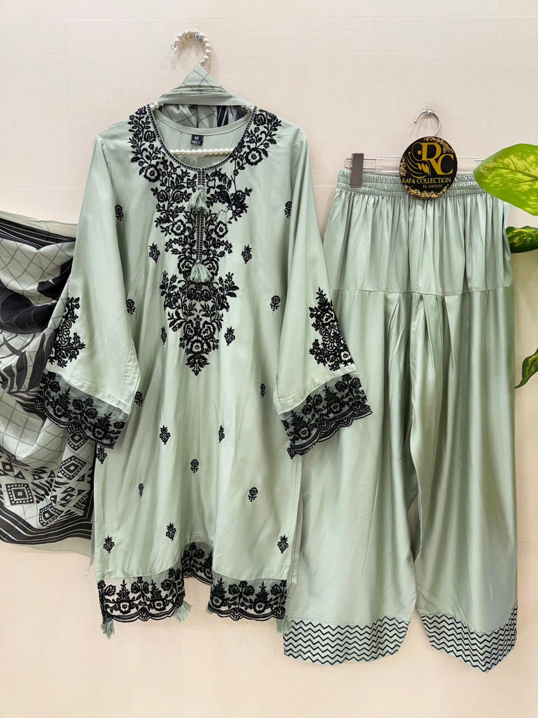 Pakistani Embroidered farshi suits