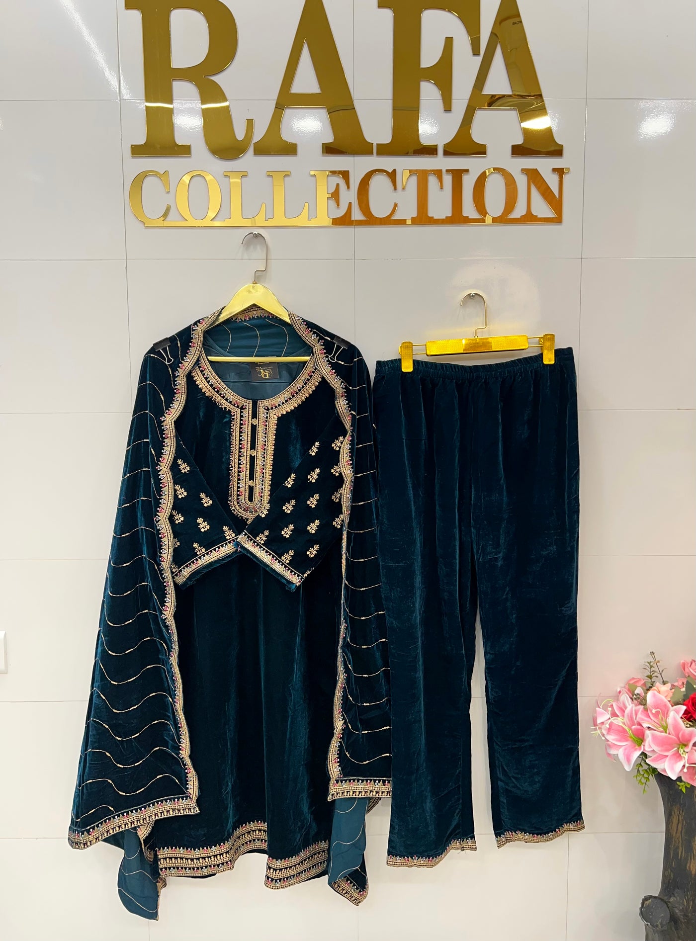 Velvet luxury collection 16734