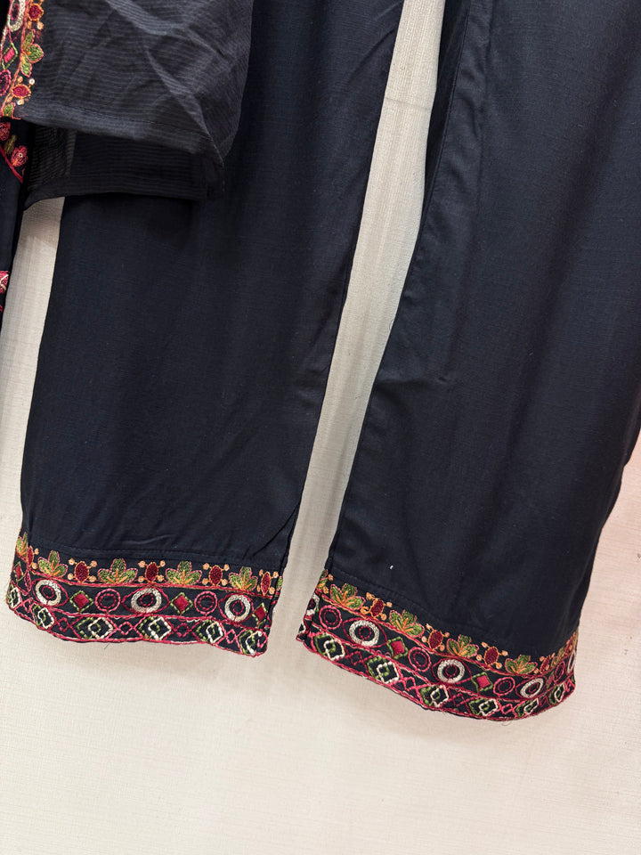 Pakistani Embroidered suits