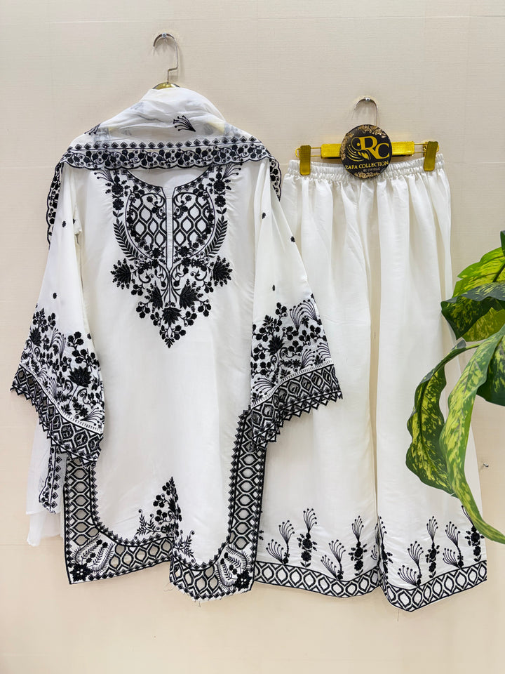 Pakistani embroidered suits