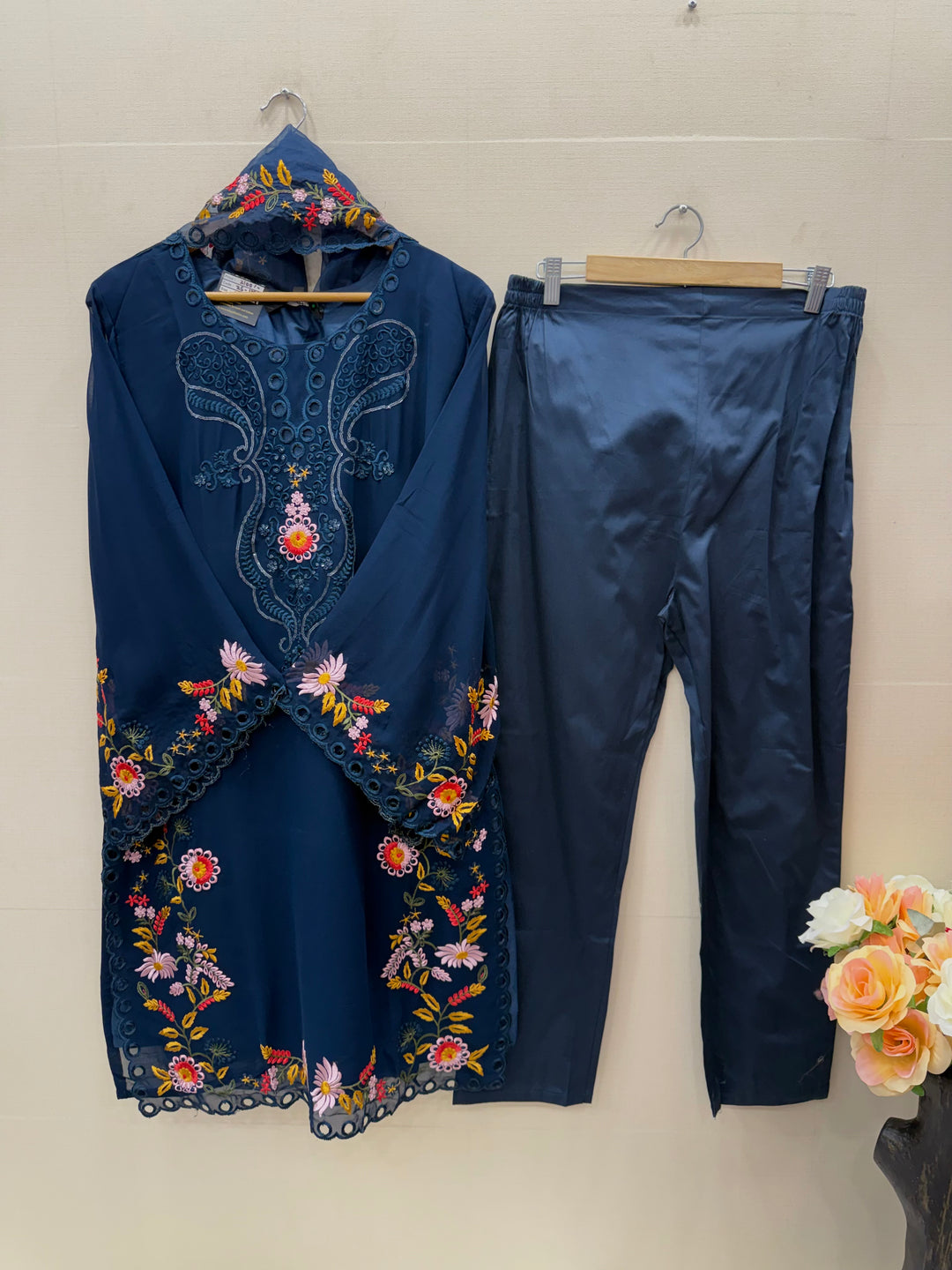 Pakistani Suits 13513