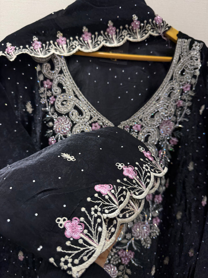 Pakistani formals suits 2804