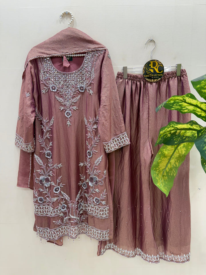 Pakitani handwork suits