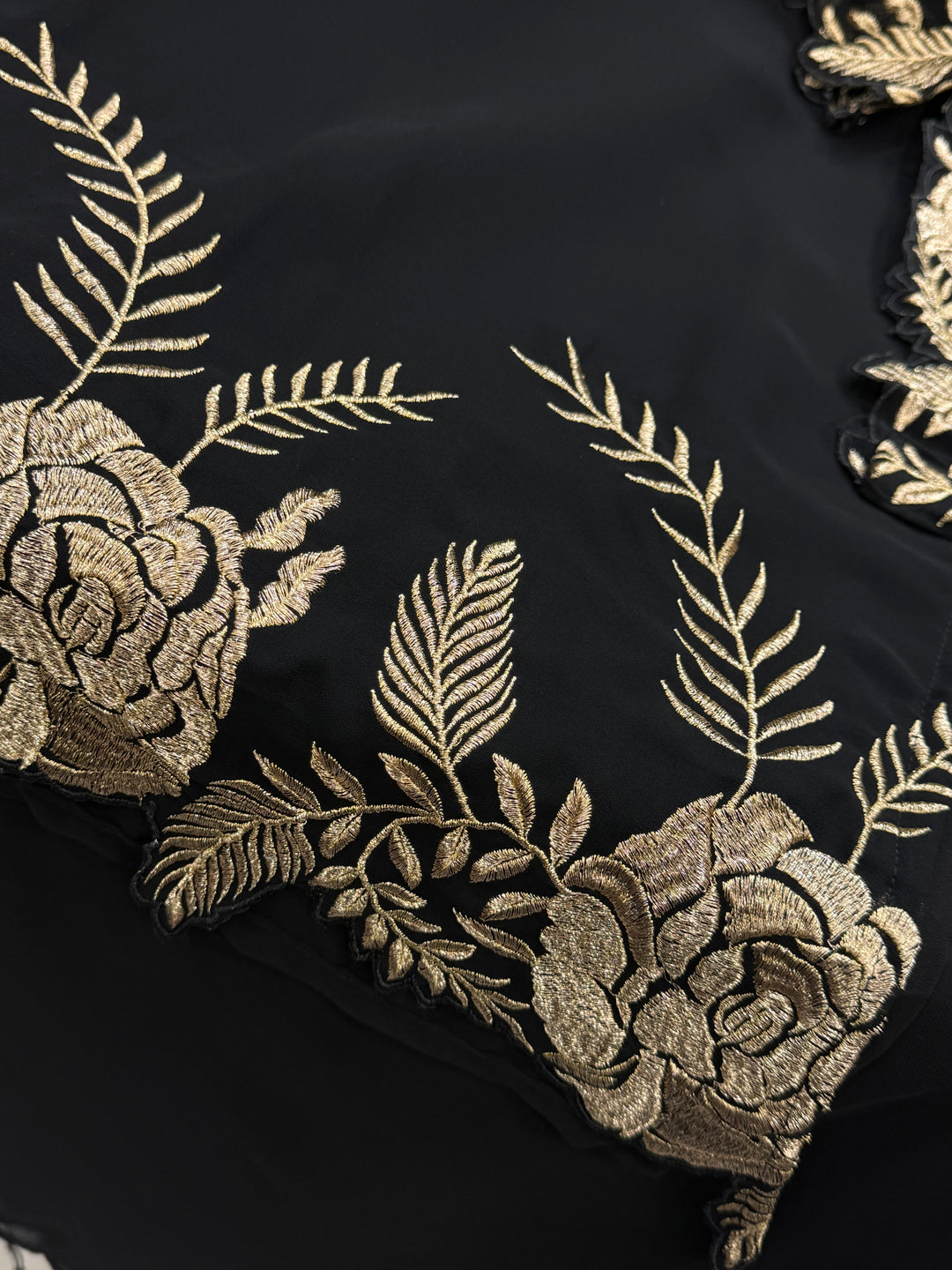 Georget embroidered suits 2844