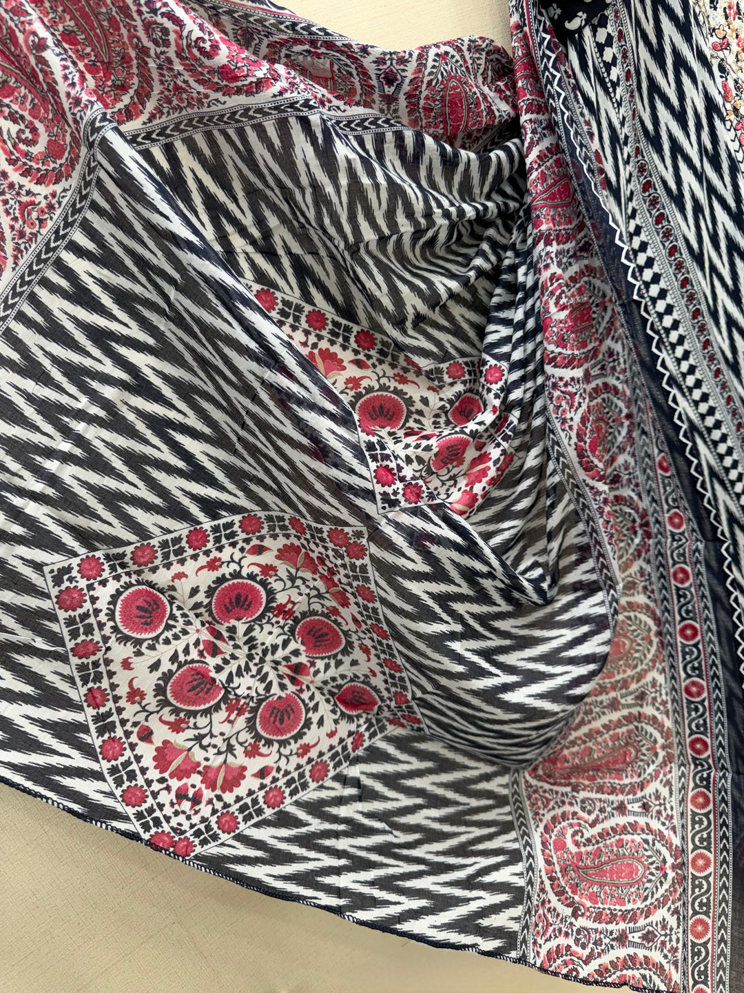 The hermitage cotton embroided suits