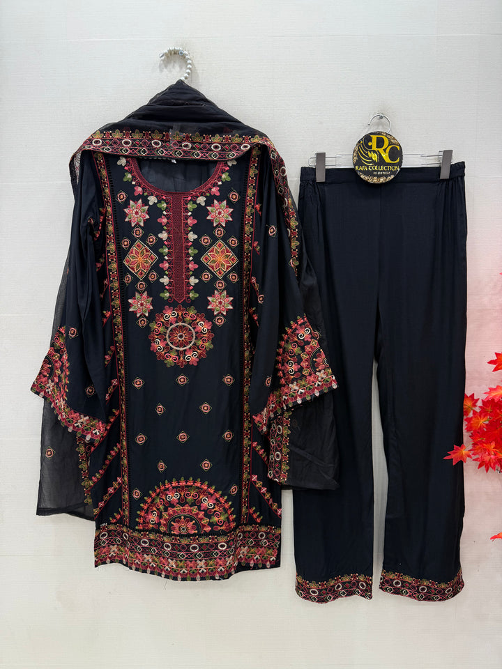 Pakistani Embroidered suits