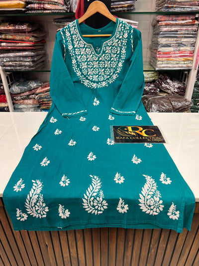 Lucknowi  kurties