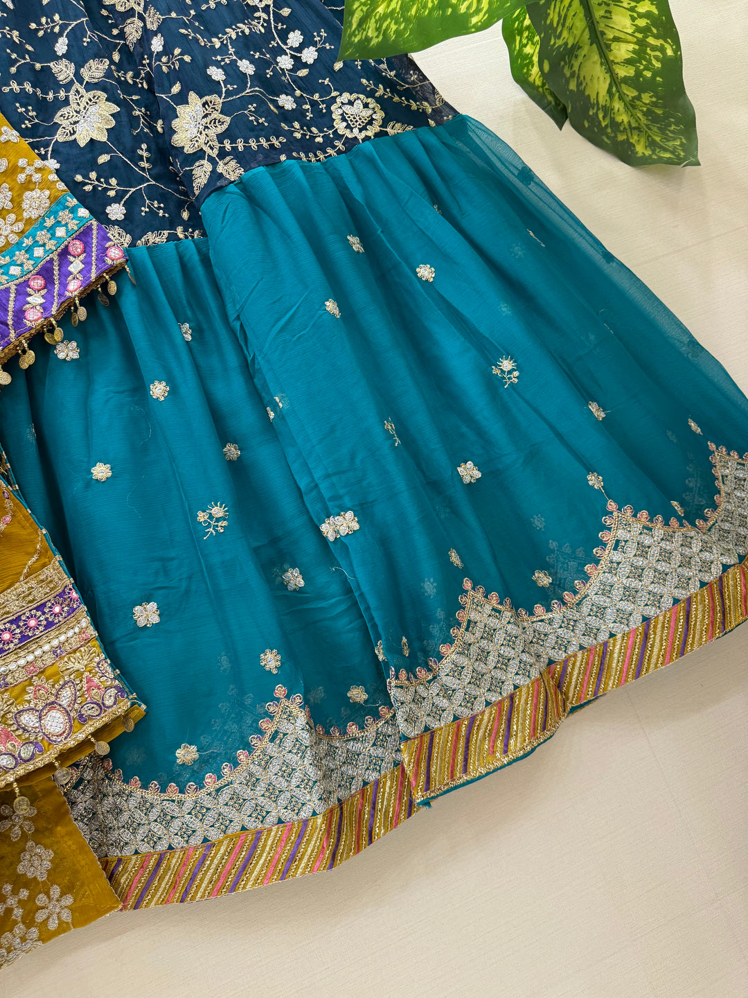 Heavy embroidered suits 2973