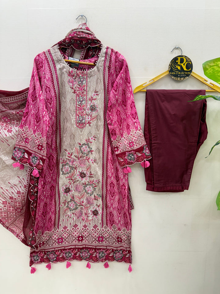 Pakistani embroidered suits 2989