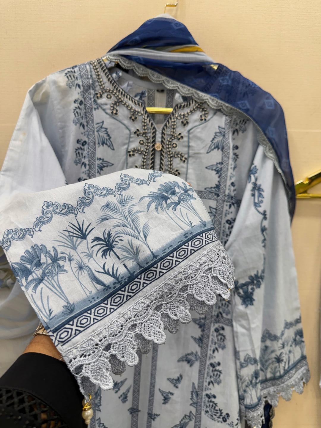 Pakistani Formals Suits