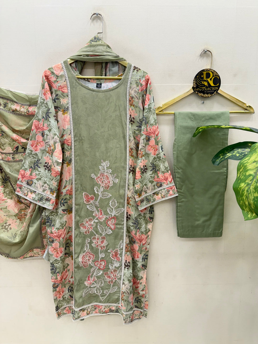 The Hermitage lawn suits