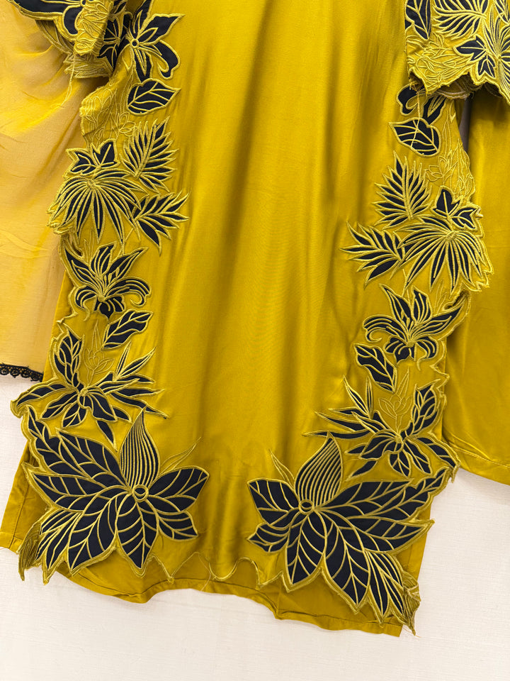 Cutwork embroidered suits