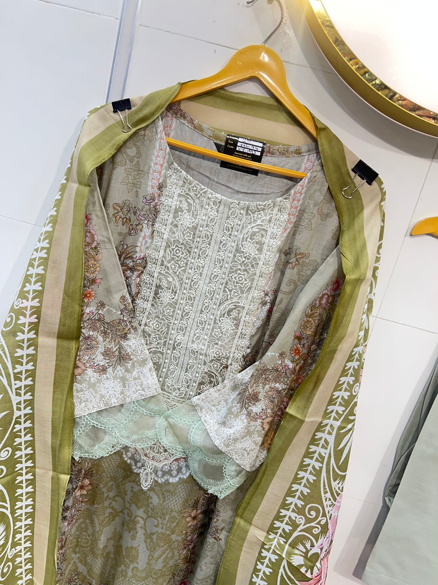 Pakistani embroided suit 1993