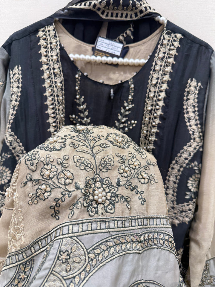Pakistani Formals suits