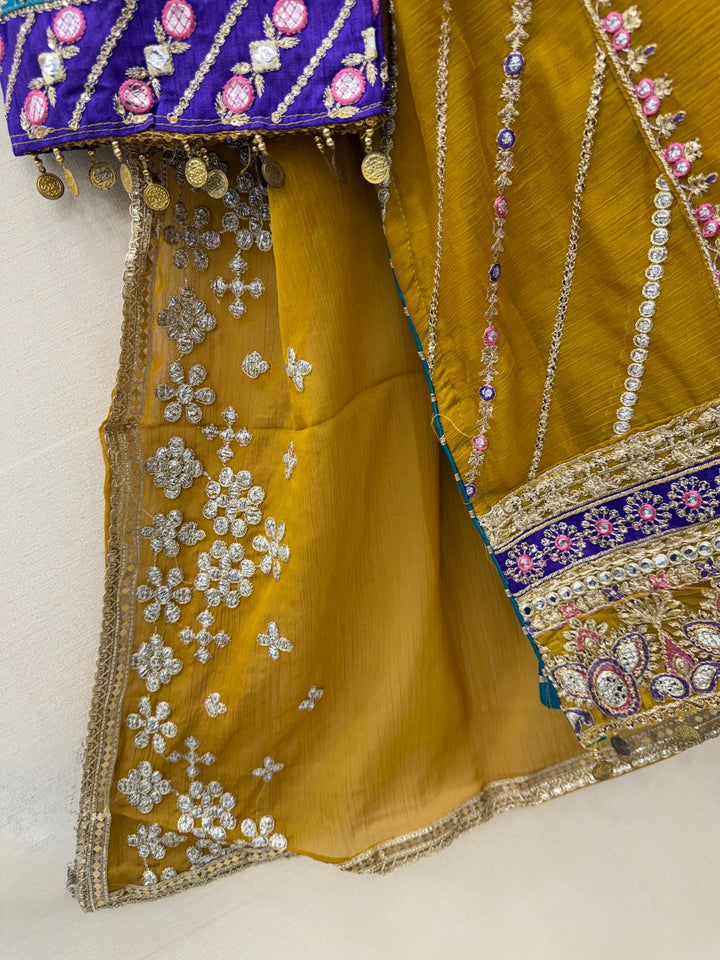 Heavy embroidered suits 2973