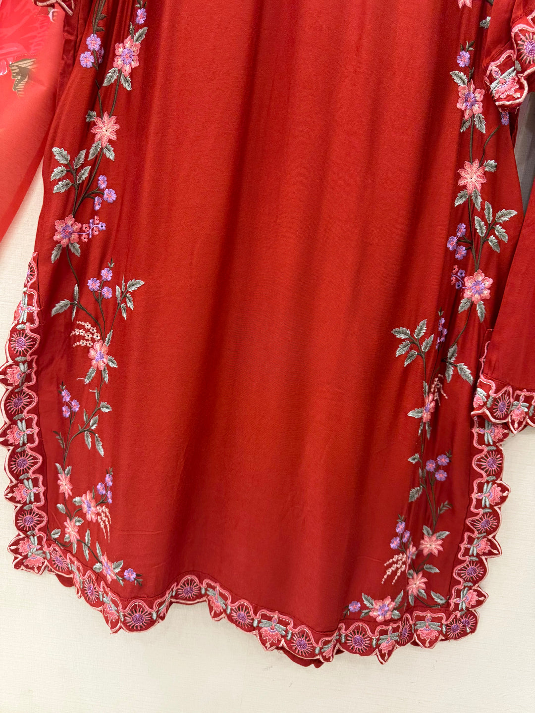 Pakistani long kaftans
