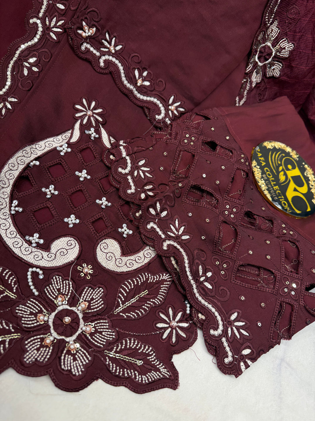 Premium cutwork suit 3017