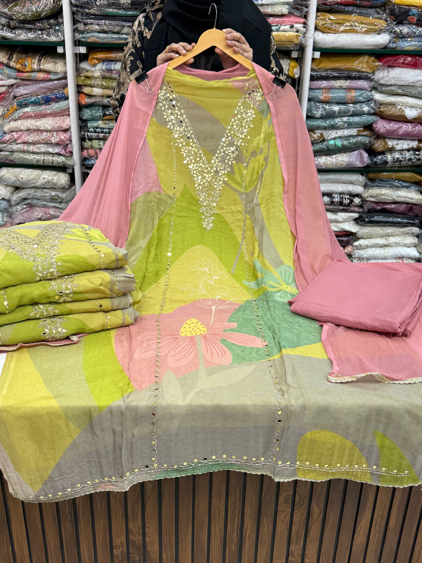 Organza handwork suit 2577