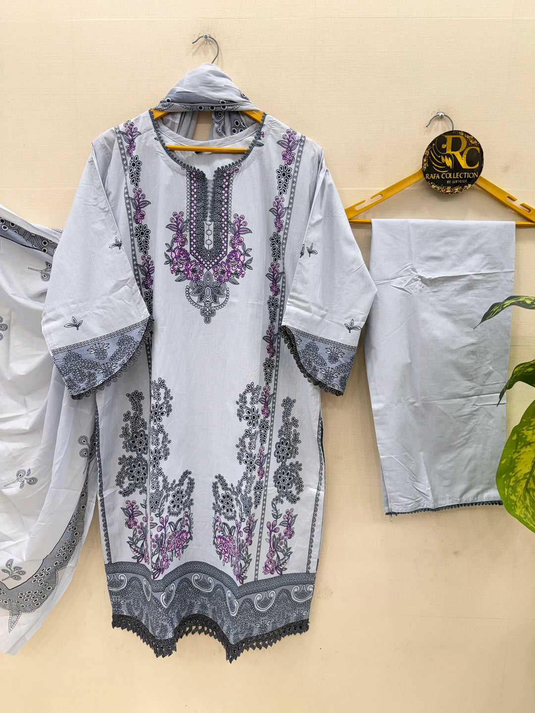 Cotton ready to wear’s suits