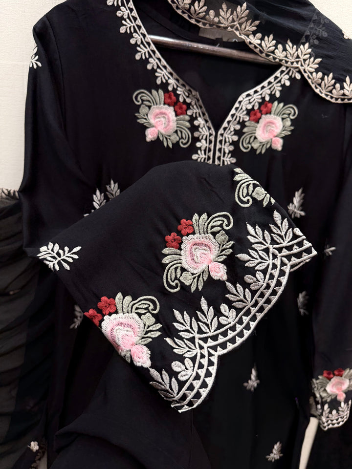 Pakistani Long Suits