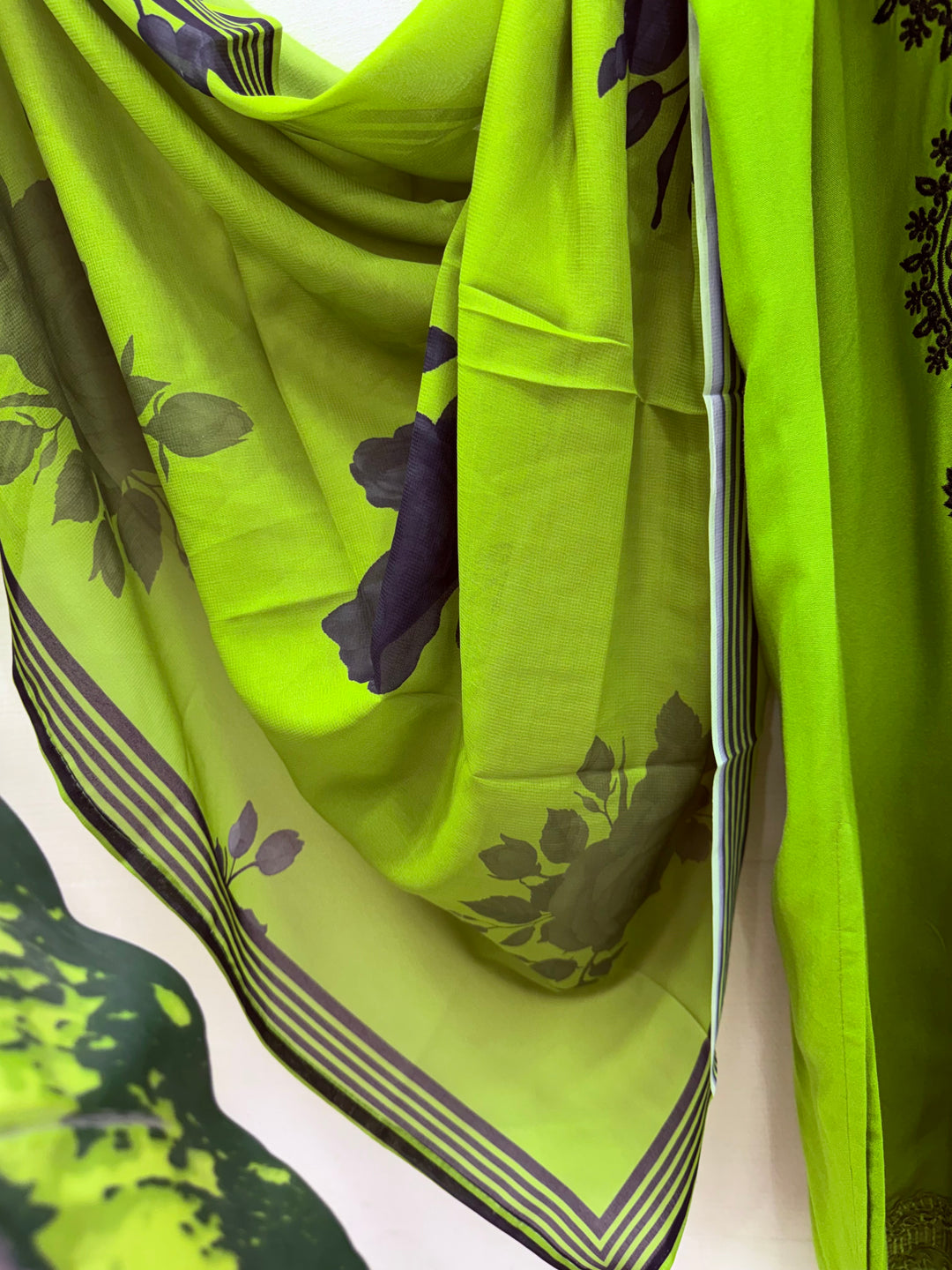 Celebrity Farshi suits 7007