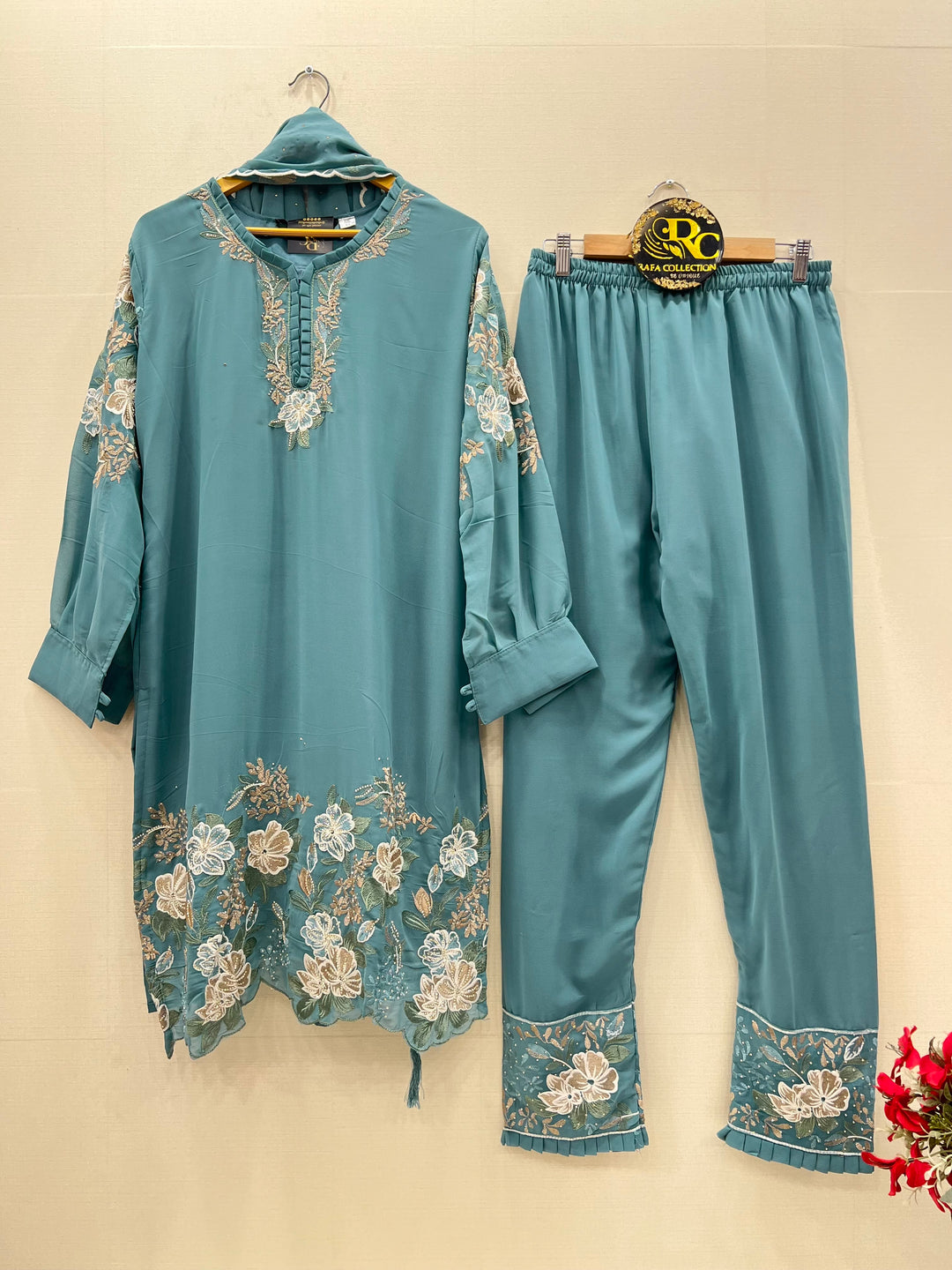 Pakistani Formal Suits