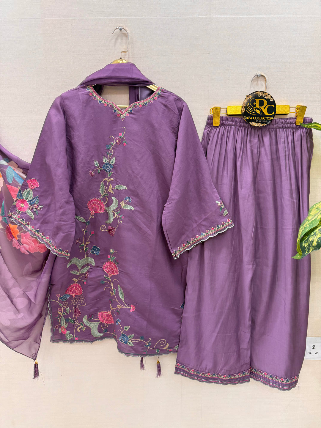 Cotton embroidered suits