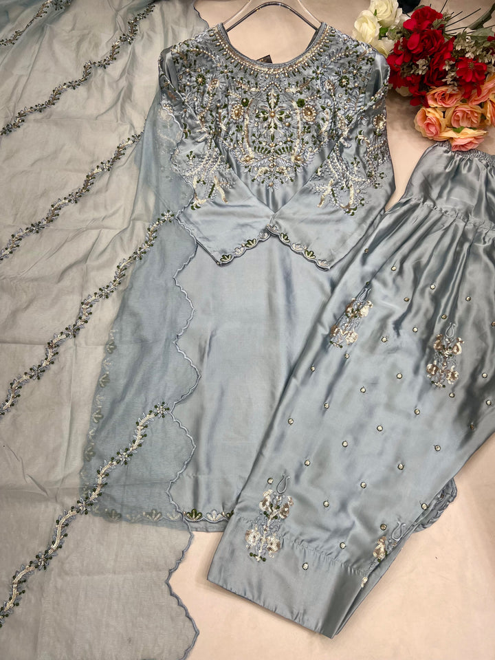 Pakistani Farshi salwar suits