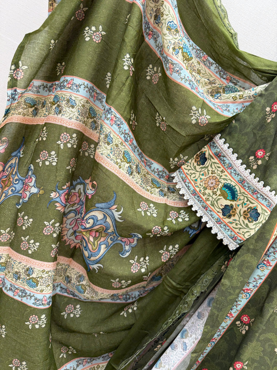 The Hermitage lawn suits 2868