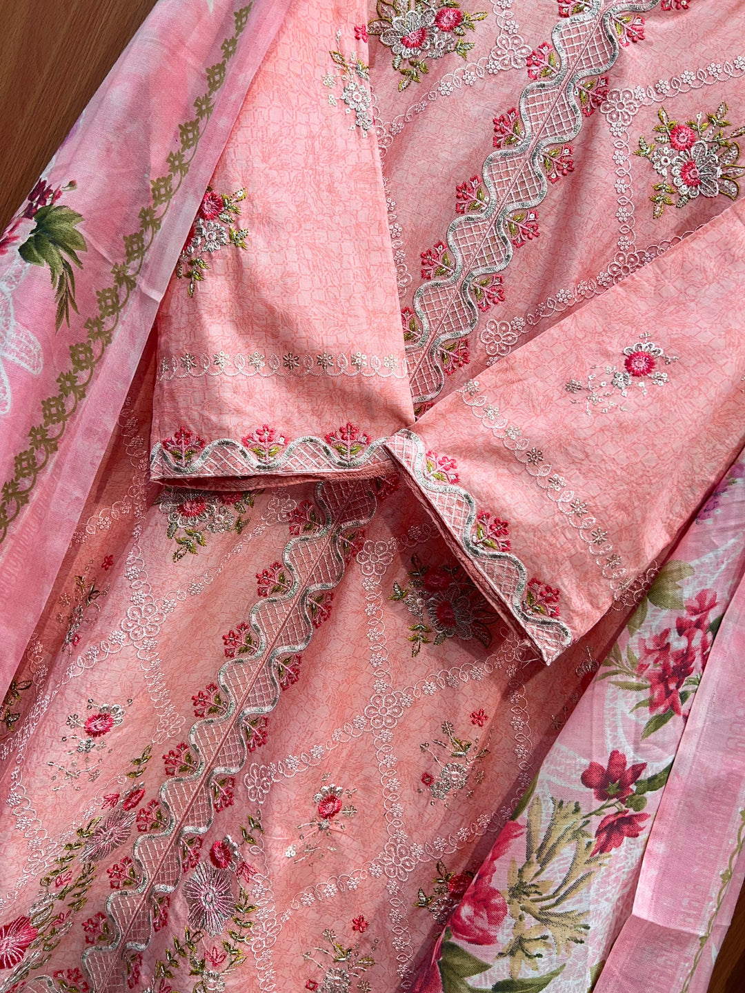 Farshi Pakistani suits 2553