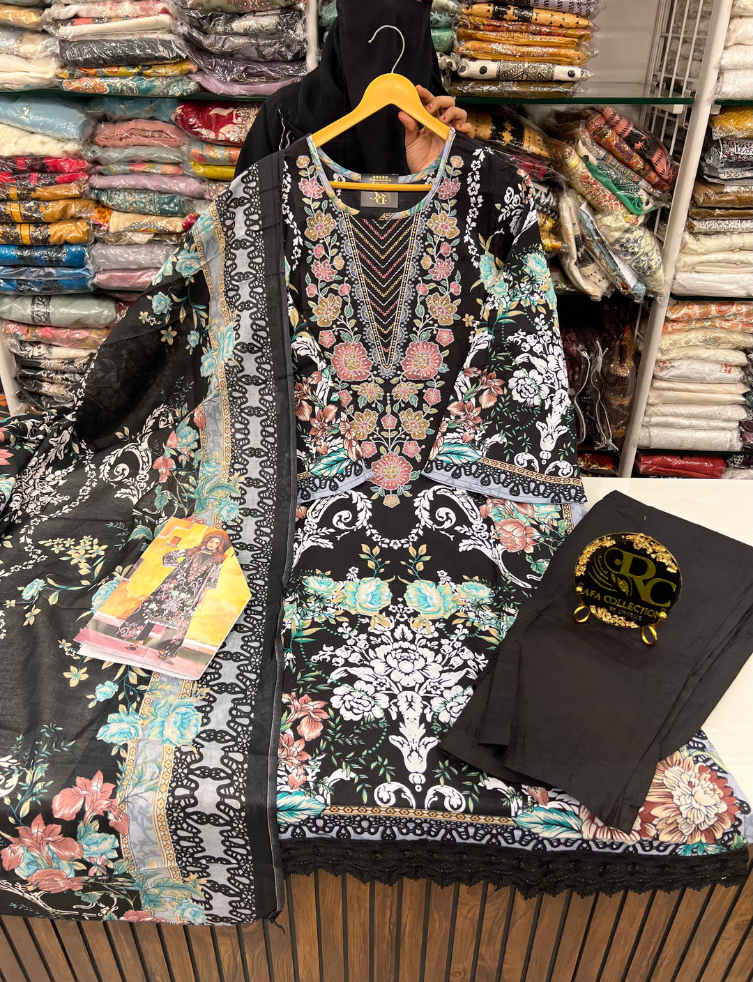 Cotton embroided Pakistani Suits 2825