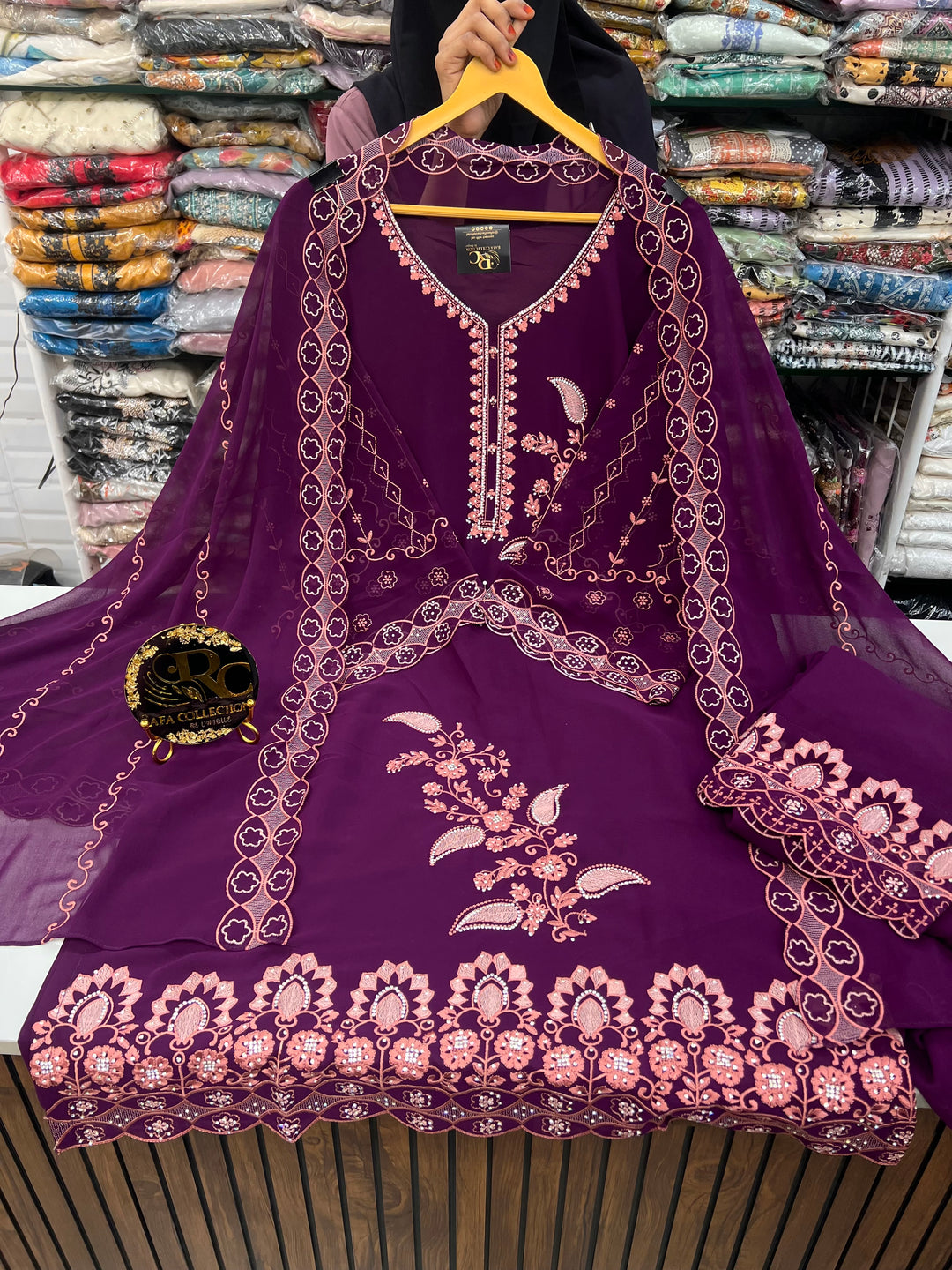 Stone embroidered suits 2781