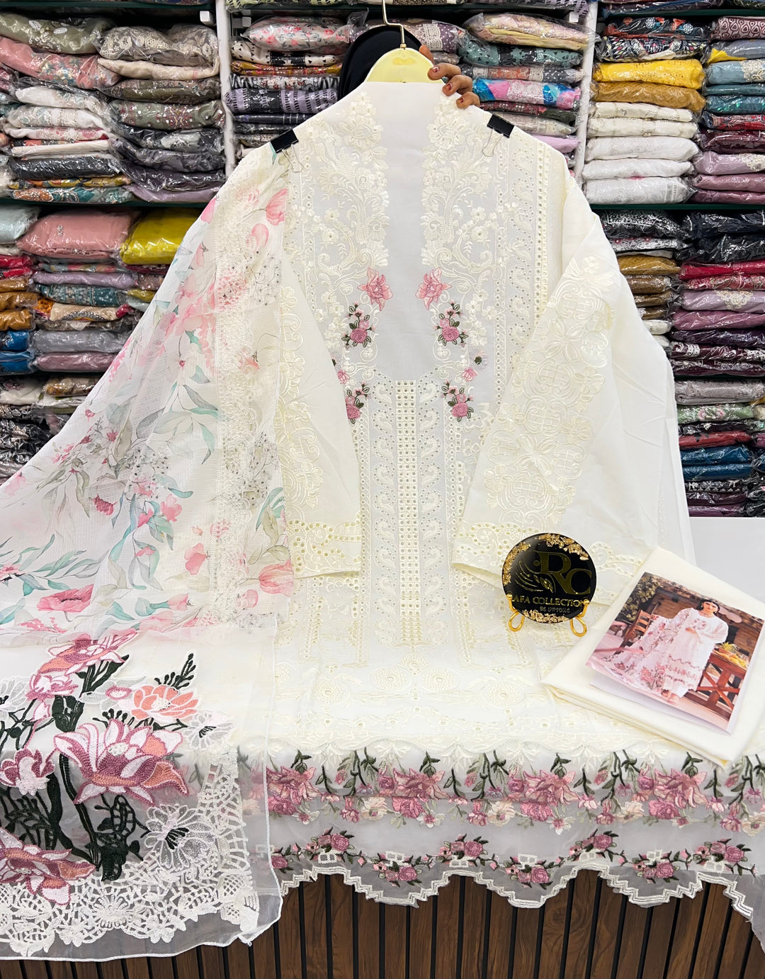 Pakistani unstitch suits 129667