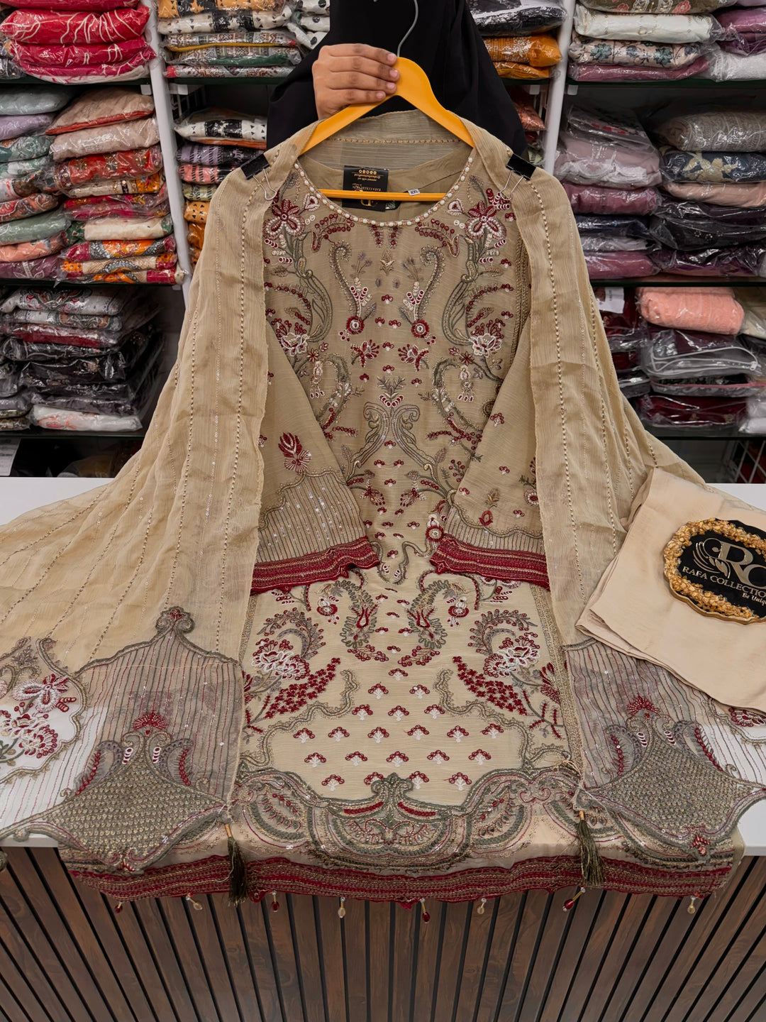 Chiffon embroidered suits 3175