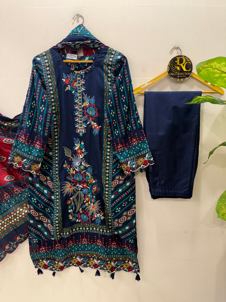Pakistani embroidered suits 2989