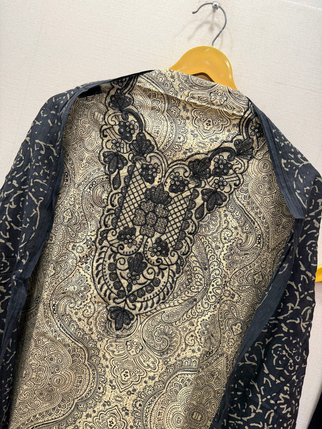 Cotton unstitched suits
