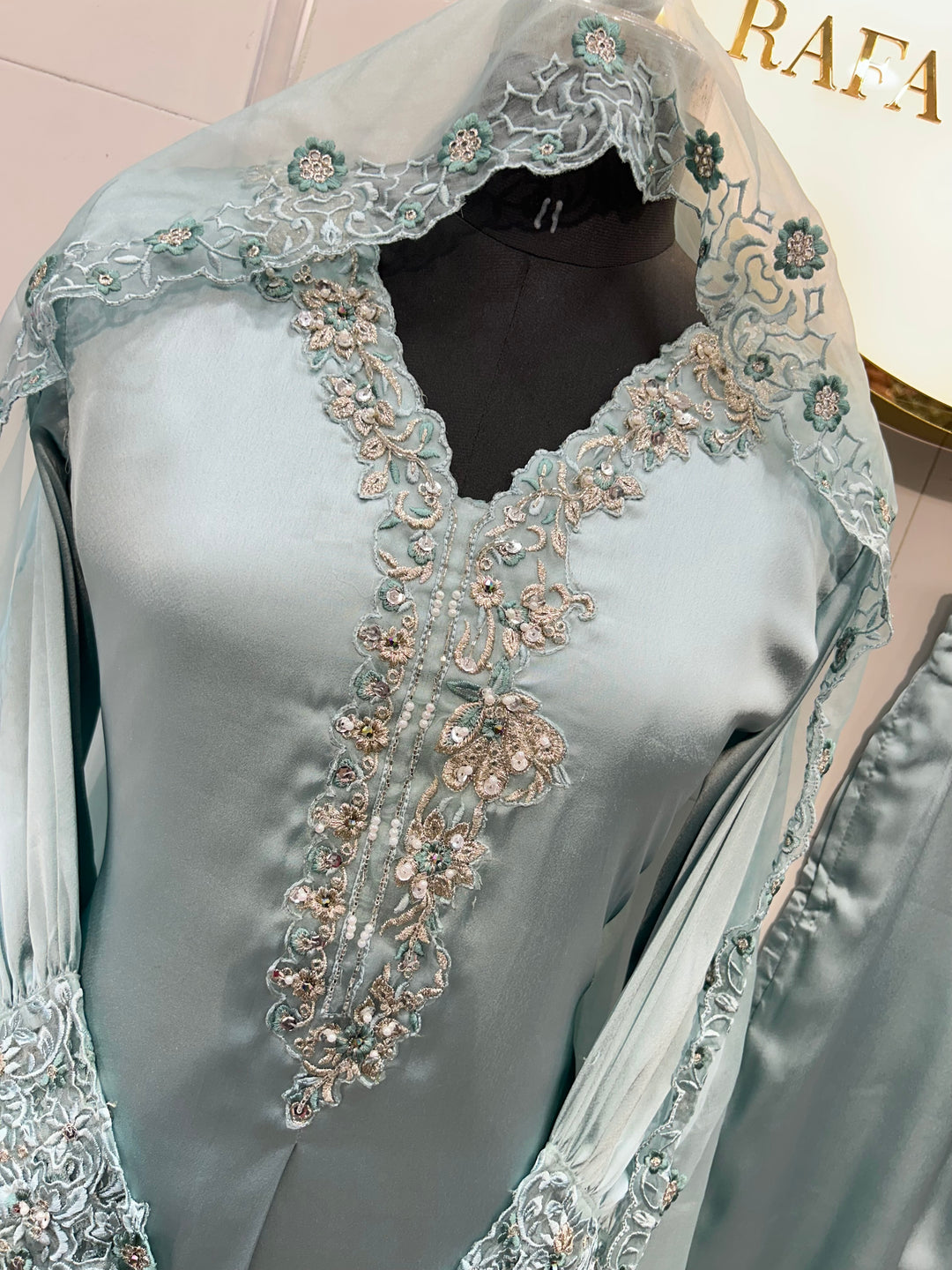 Pakistani handwork collection 2335