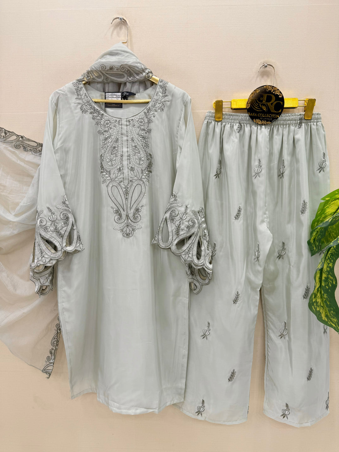 Pakistani Formals suits