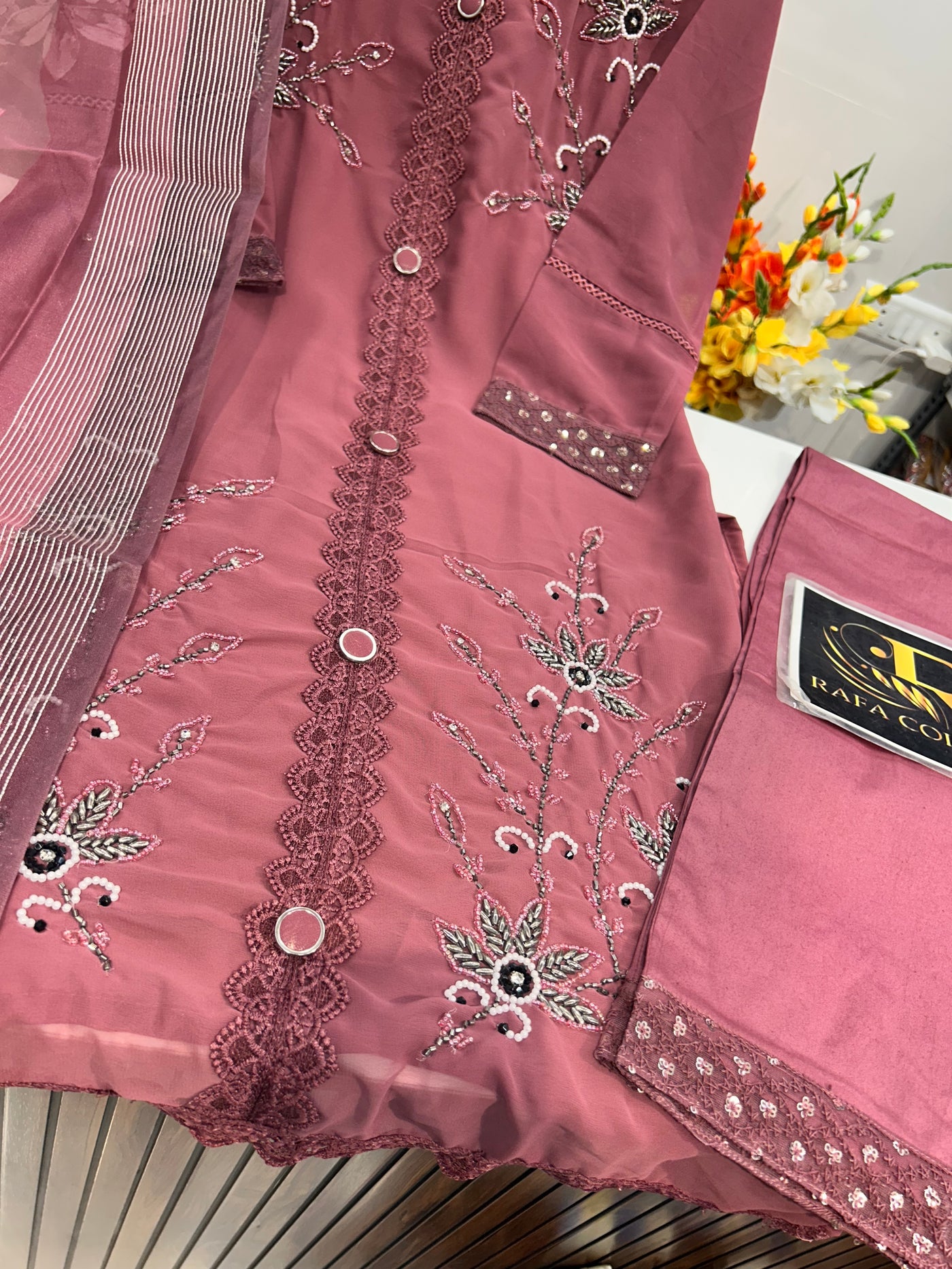 Georgette Handwork Suit 1580