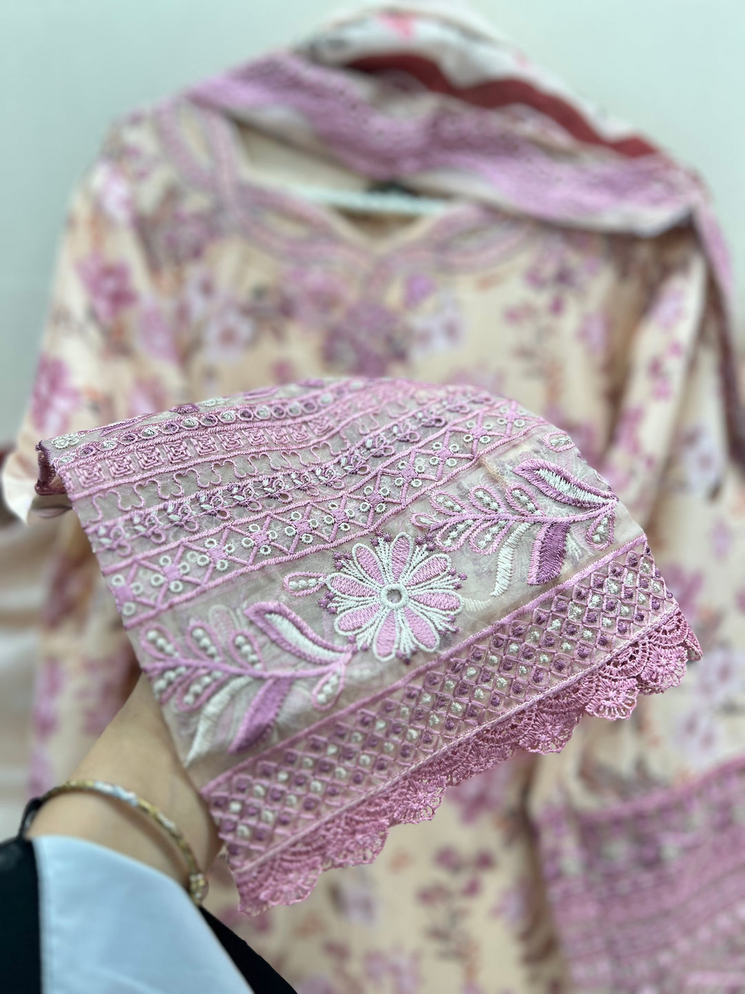 Pakistani embroidery Suits