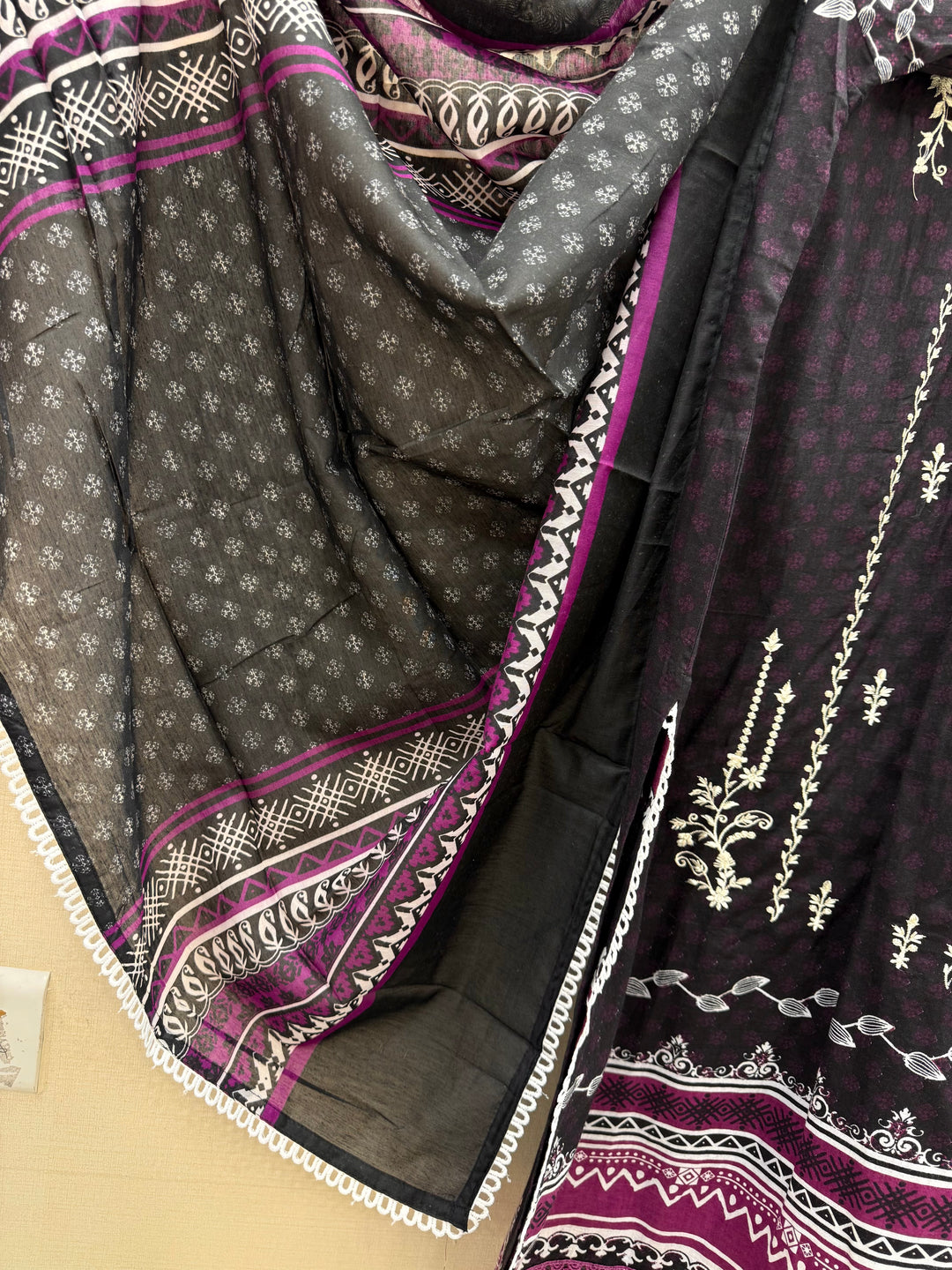 Pakistani printed embroidered suits 7015